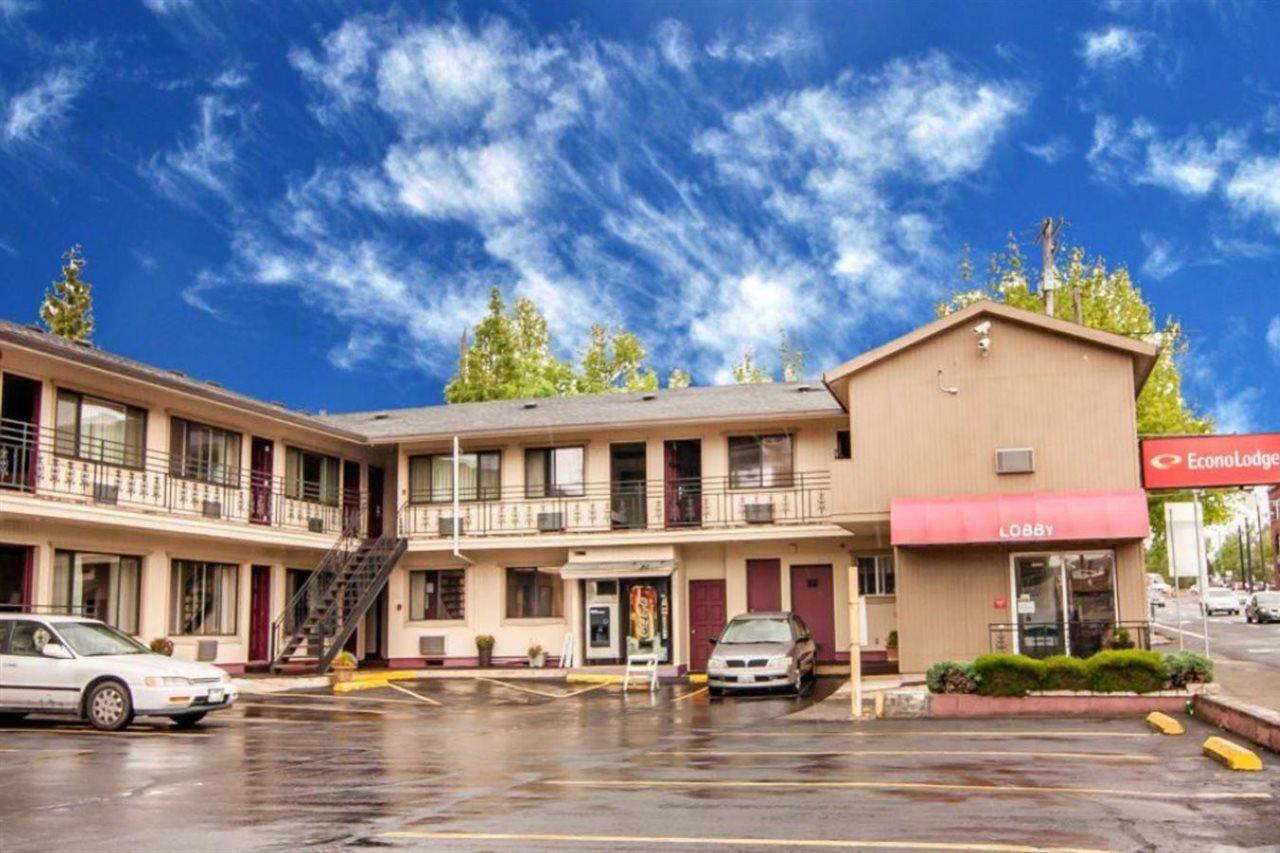 Rodeway Inn Convention Center Portland Exterior foto