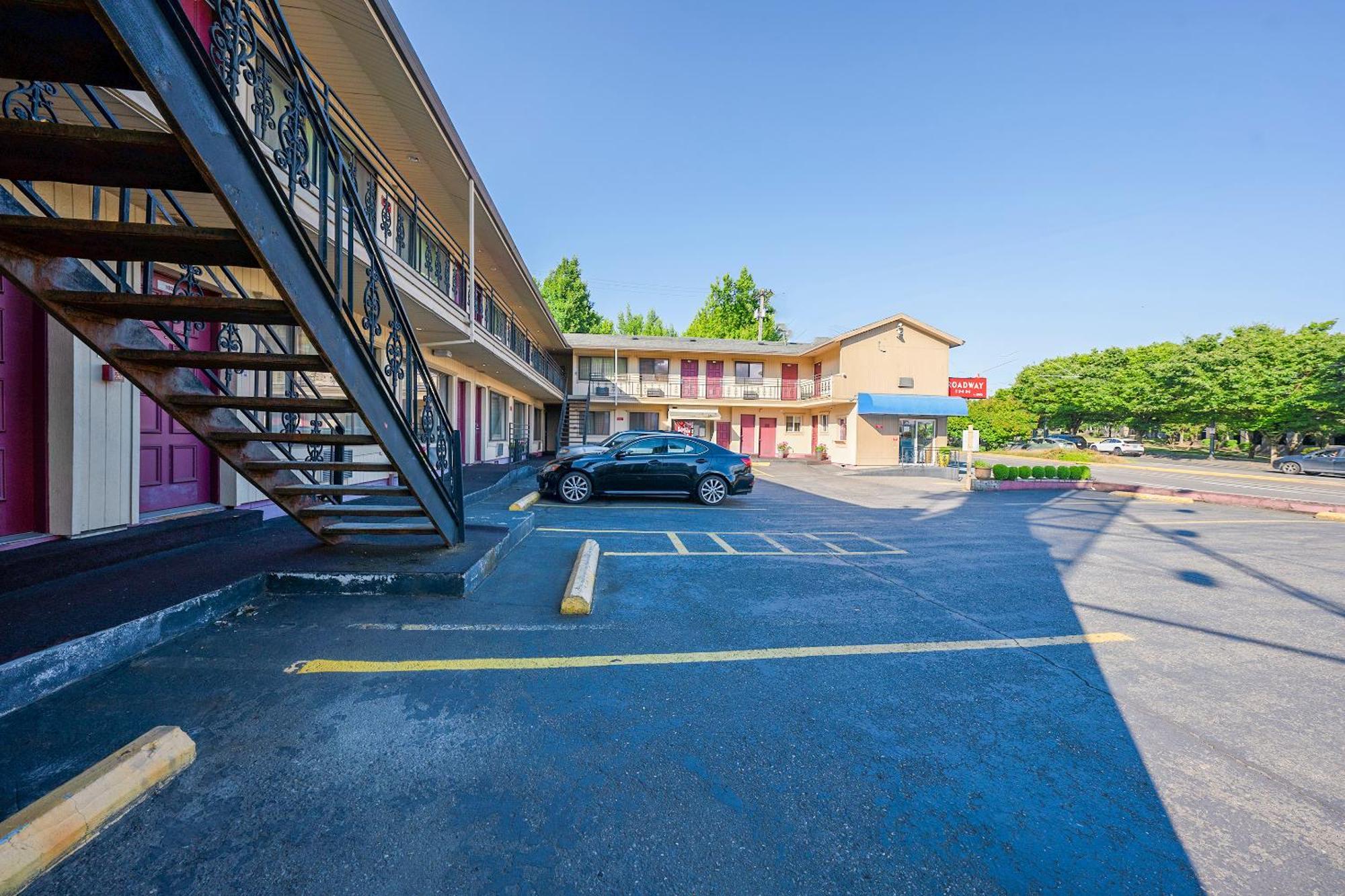 Rodeway Inn Convention Center Portland Exterior foto